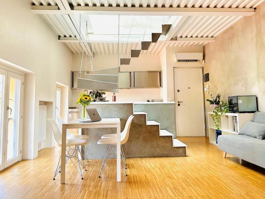 Luxury Apartment, Open Space, Milano Centro Luaran gambar
